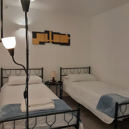 G House Dolceacqua Apartment Bagian luar foto