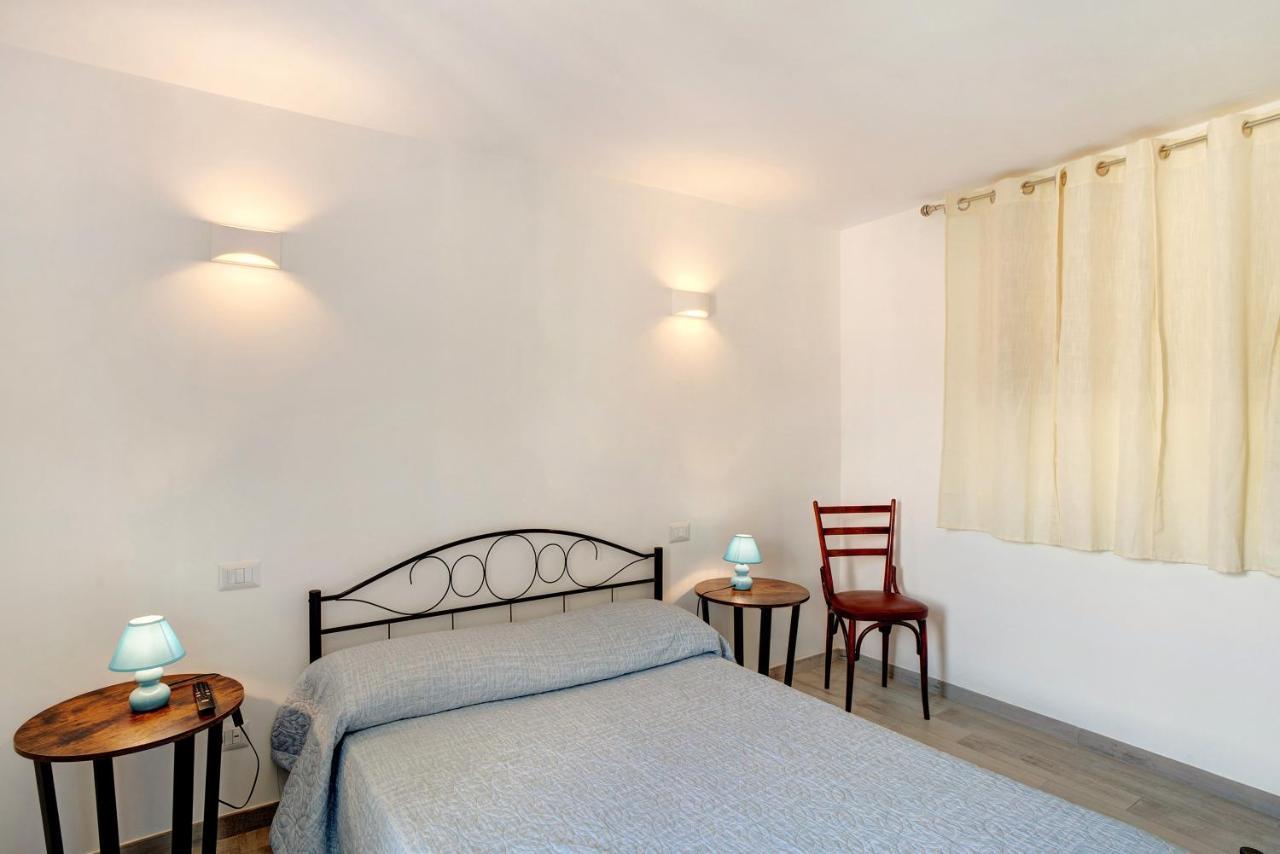 G House Dolceacqua Apartment Bagian luar foto