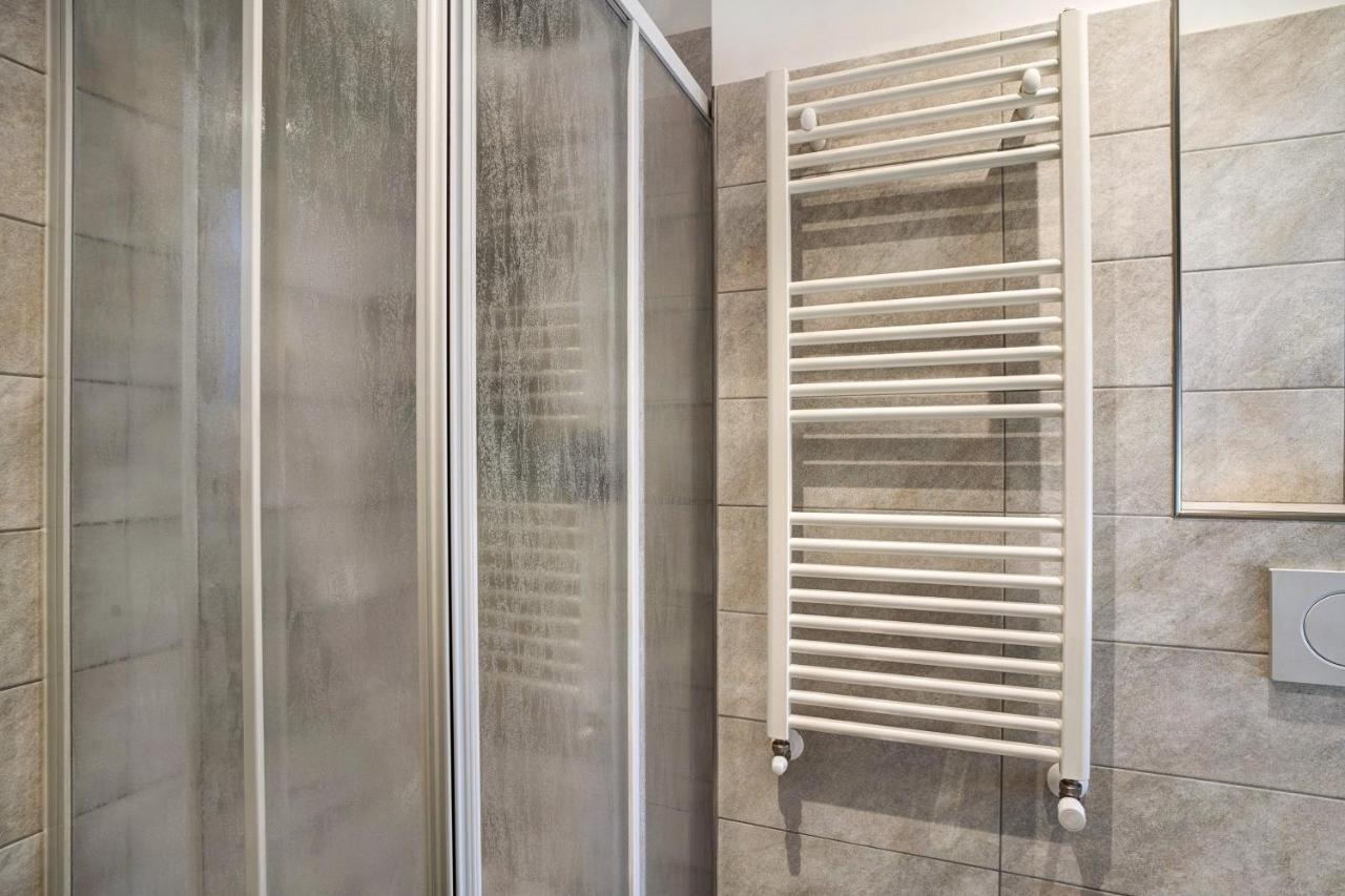 G House Dolceacqua Apartment Bagian luar foto