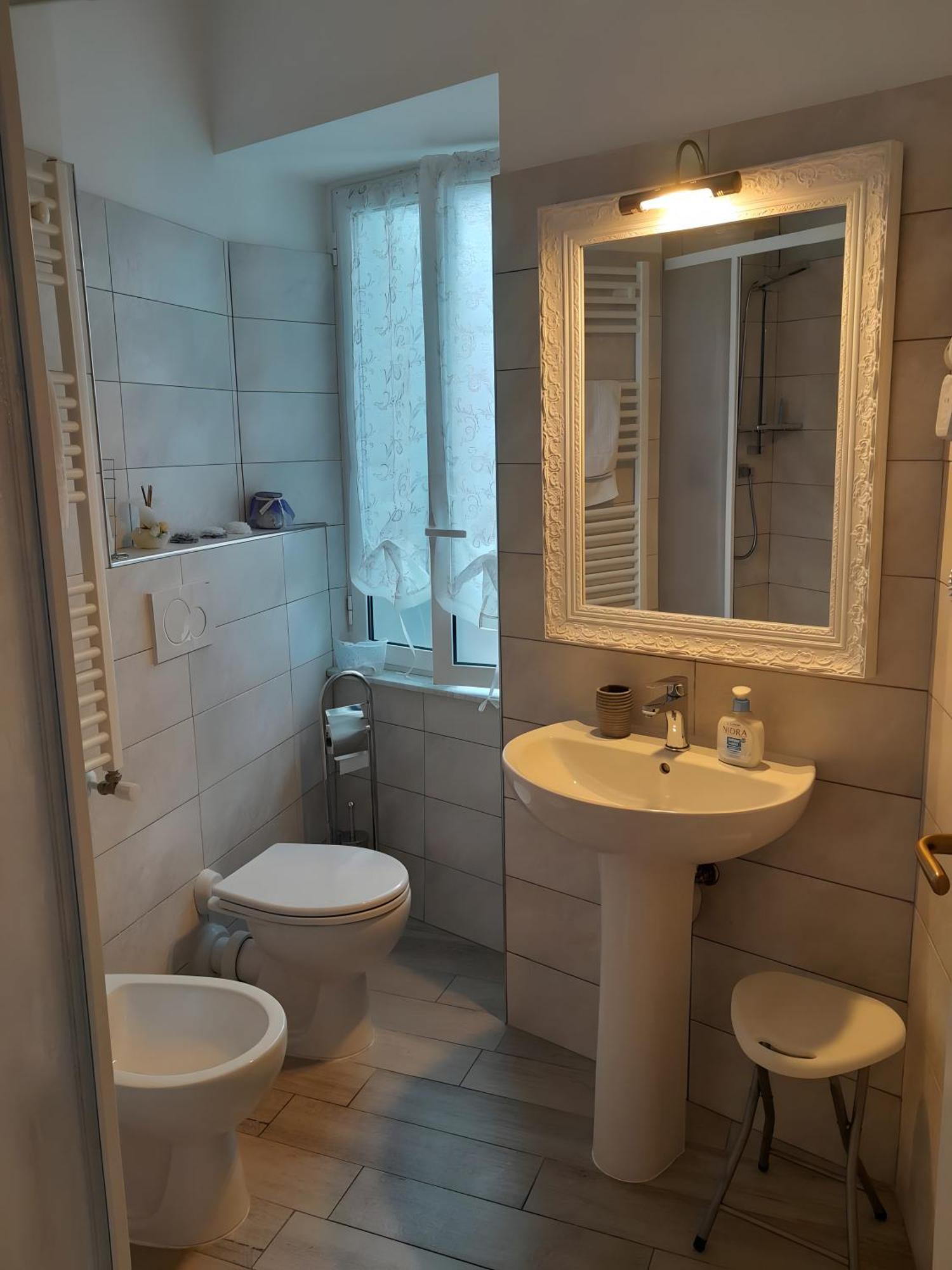 G House Dolceacqua Apartment Bagian luar foto
